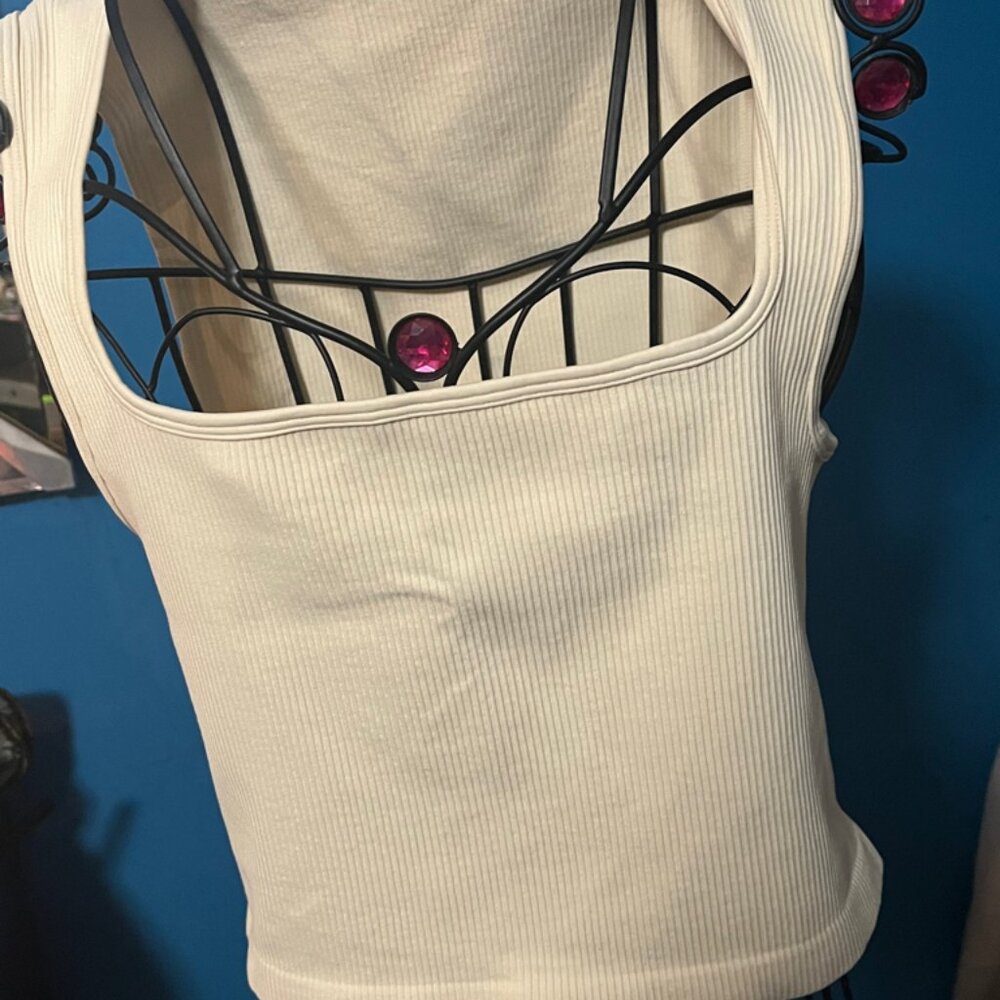 Oqq workout shirt